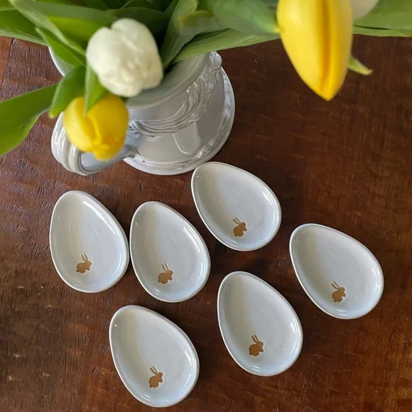 Pottery Barn Bunny Plates - Picture 4 of 4